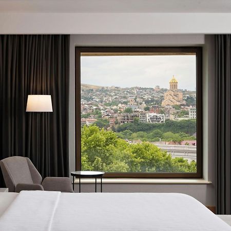 Courtyard By Marriott Tbilisi Hotell Exteriör bild